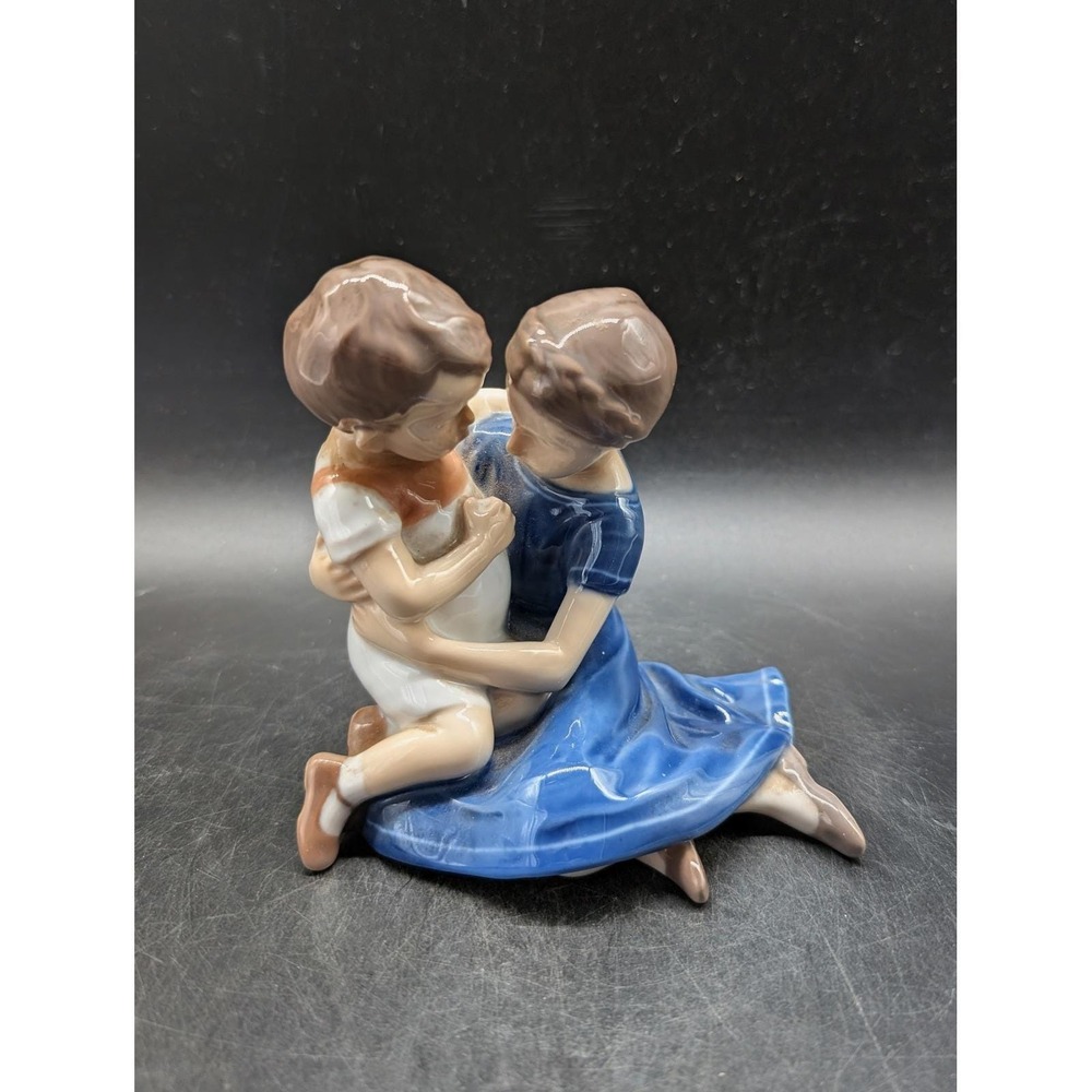 Bing & Grondahl B&G Denmark Porcelain‎ Figurine 1564 Children Boy and Girl Blue